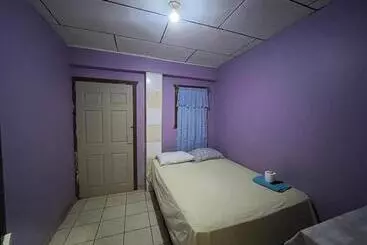 هتل Gusto Bueno