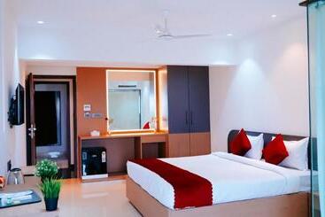 Hsquare Hotel Andheri West