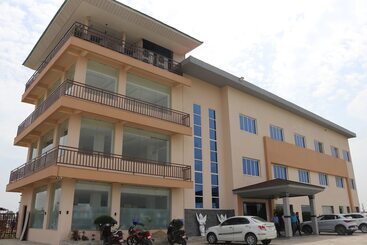 تختخواب و صبحانه Galaxy Garden Resort