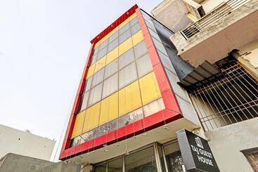 Hotel Taj Guest House