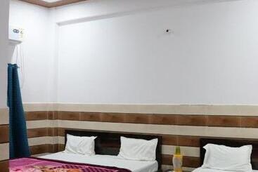 Pensionat K.d. Dham Near Prem Mandir