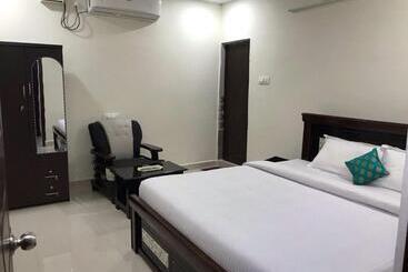 فندق Sri Kamakshi Bhavan