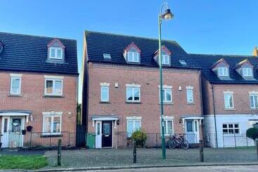 Pensione Eagle Way Apartment