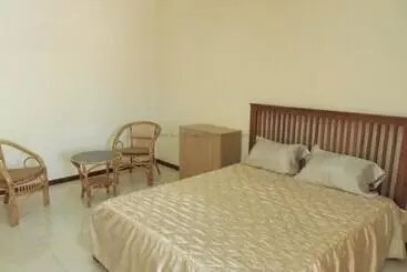 Arcton Apartments