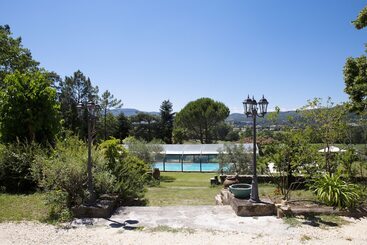 Bed and Breakfast Chateau De Mauras