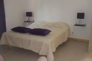 Bed and Breakfast La Colline Des Endrevies