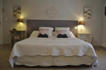 Bed and Breakfast La Maison De La Cigale
