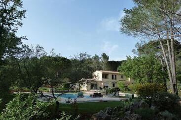 Bed and Breakfast La Maison De La Cigale