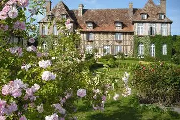 ベッドアンドブレックファースト Manoir Du Lieu Rocher