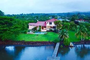 پانسیون Te Mana Lodge