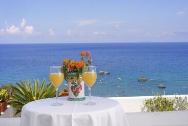 Room In B&b   Forio With A Breathtaking View, For 2 People No5469