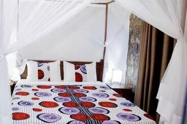 تختخواب و صبحانه Kay Sun Hotel Which Offer Different Service And Facilities