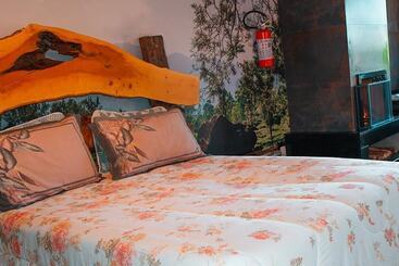 여관 Recanto Vera Lucia   Casa Familia