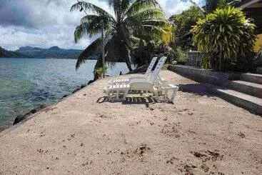 پانسیون Villa De La Baie