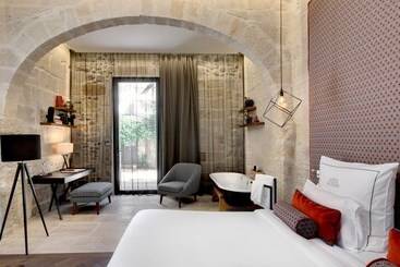 Hotell Boutique Hôtel Des Remparts & Spa