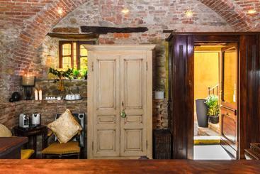 Panzió Dimora I Manichei