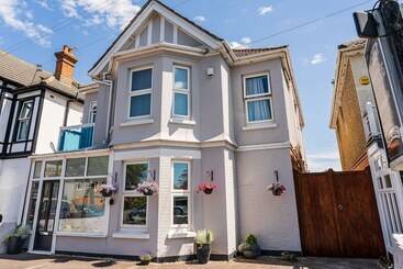 膳宿费 Stour Lodge Guest House