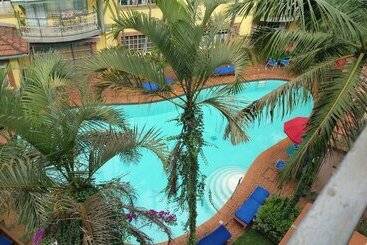 Woodmere Grand Hotel & Serviced Apartments