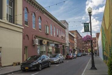 酒店 Fairfield Inn & Suites By Marriott Geneva Finger Lakes