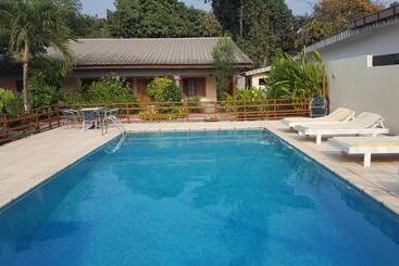 هتل Residence Saint Jacques Centre Ville Pointe Noire