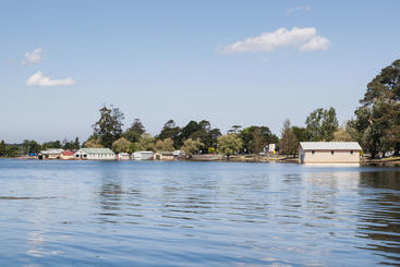 Lake Wendouree Luxury Apartments On Webster