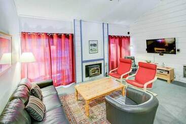 דירות לתיירים Mountain Shadows #b08 Near Hike, Bike, & Ski!