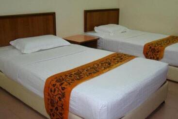 فندق K T Beach Resort