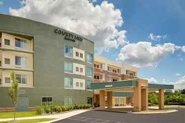 ホテル Courtyard By Marriott Detroit Farmington