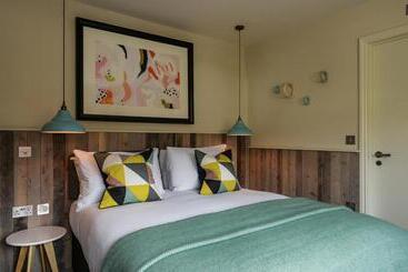 مسافرخانه The Litton