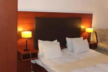 Diligence Hotel & Restaurant