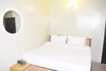 Hotel Triple Tee