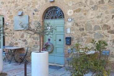 בית מלון כפרי B&b Locanda Toscanini