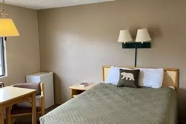 Hotelli Green Creek Inn And Rv Park