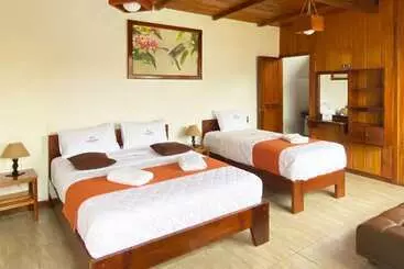 Hotel La Posada De Mindo