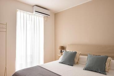 هتل Moncada Suites & Apartments