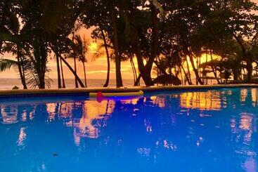 호텔 Beachfront Vista Hermosa