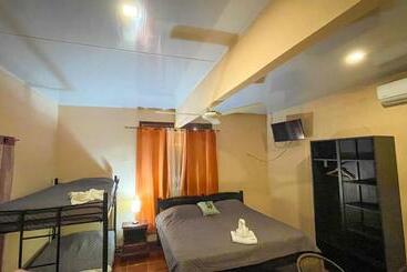 Hotelli Beachfront Vista Hermosa