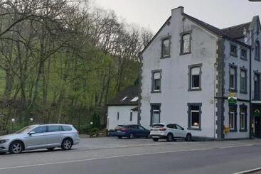 Hotelli Bergische Schweiz