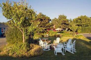 Cannon Beach Hotel Collection