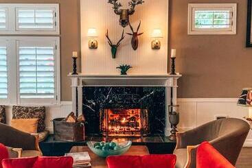 Cannon Beach Hotel Collection