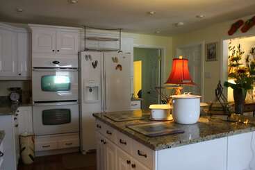 ホテル The White House On Freedom Way