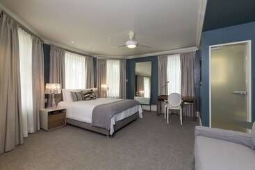 酒店 Chez Truchon Bistro Auberge