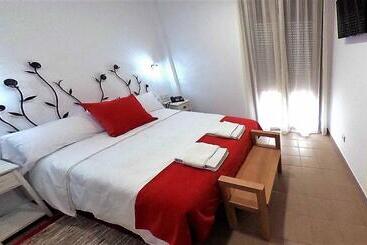 호텔 Hostal Aquaforum