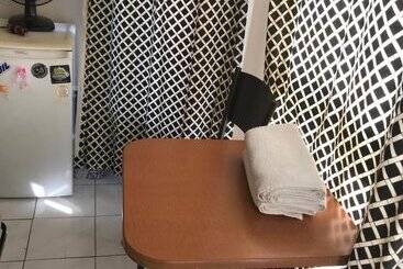 Szálloda Toronto Travellers Home