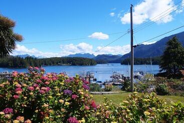 Tofino Motel Harborview