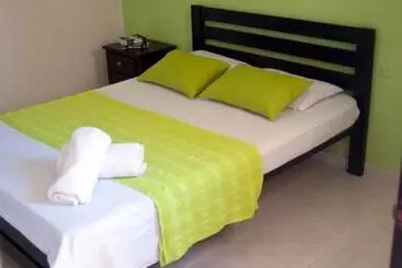 ユースホステル La Masia Hostal