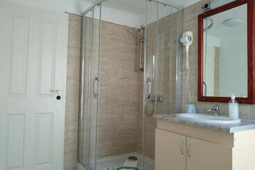 تختخواب و صبحانه Kolpinghaus