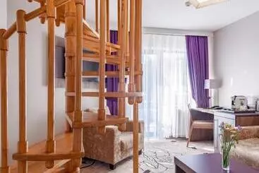 هتل Miruna New Belvedere