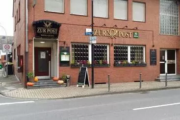 ホテル Zur Post Hülchrath