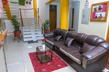 هتل Hostel Sol Andina Inn